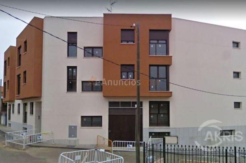 EDIFICIO CON 5 VIVIENDAS A LA VENTA EN LA POBLACIÓN DE CAMARENA