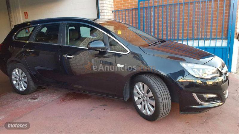 Opel Astra 1.7 CDTi SS 110 CV Excellence ST de 2013 con 154.000 Km por 8.999 EUR. en Madrid