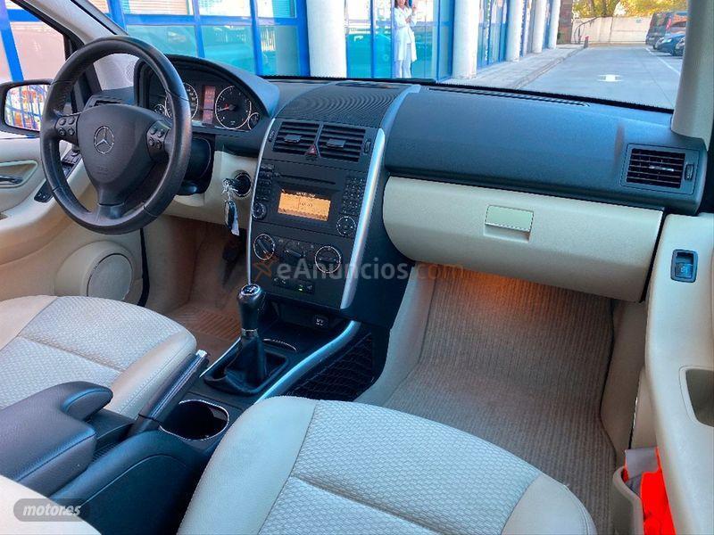 Mercedes Clase A A 180 BE de 2011 con 86.000 Km por 9.900 EUR. en Madrid