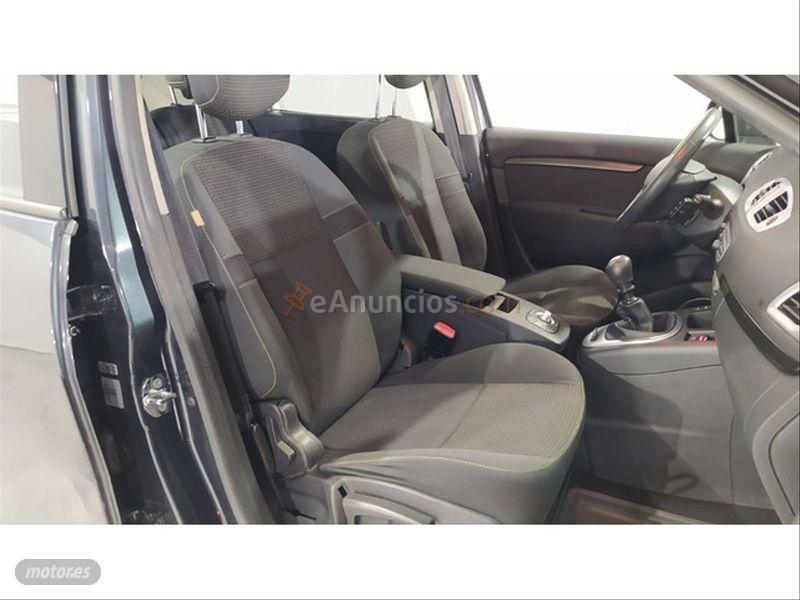 Renault Scenic Dynamique 1.9dCi 130cv de 2009 con 279.000 Km por 4.900 EUR. en Madrid