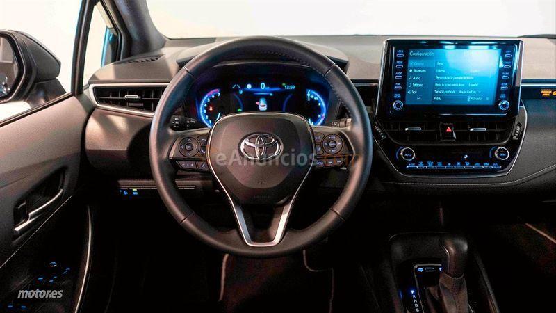 Toyota Corolla 1.8 125H ACTIVE TECH ECVT TOU SPORT de 2021 con 8.914 Km por 21.900 EUR. en Cadiz