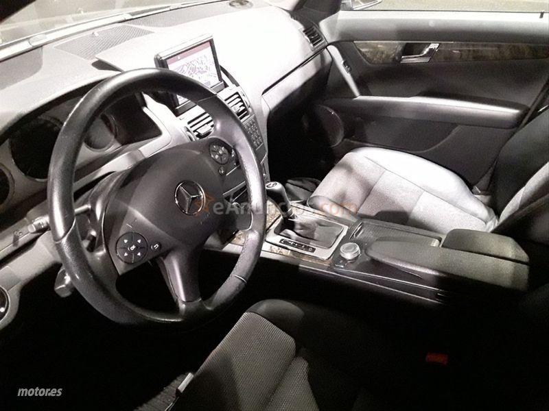 Mercedes Clase C C 320 CDI Avantgarde Estate de 2008 con 160.000 Km por 8.995 EUR. en Madrid