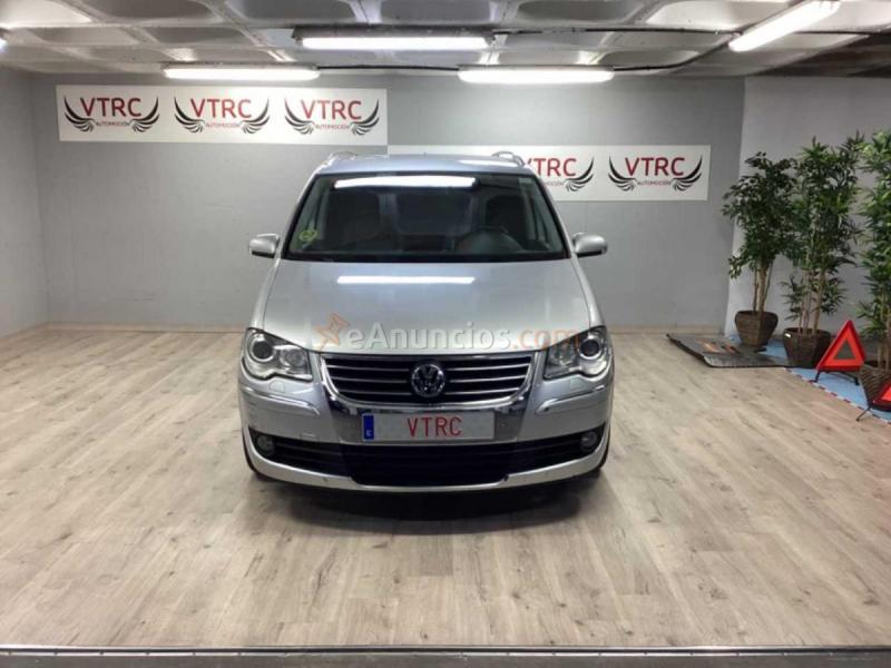 Volkswagen Touran 2.0TDi DSG 
