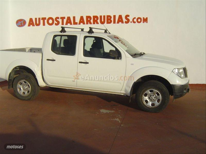 Nissan Navara 4X4 Doble Cabina LE de 2008 con 210.000 Km por 10.500 EUR. en Badajoz