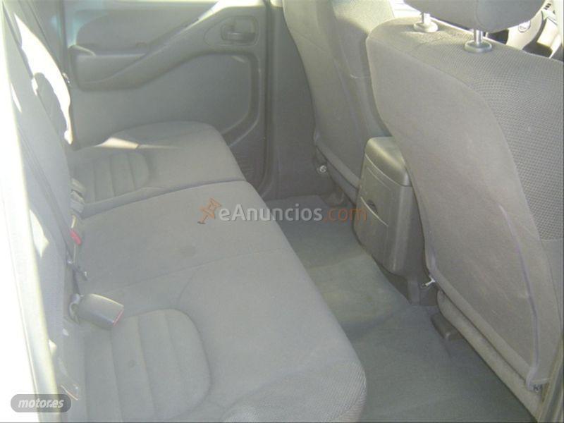 Nissan Navara 4X4 Doble Cabina LE de 2008 con 210.000 Km por 10.500 EUR. en Badajoz