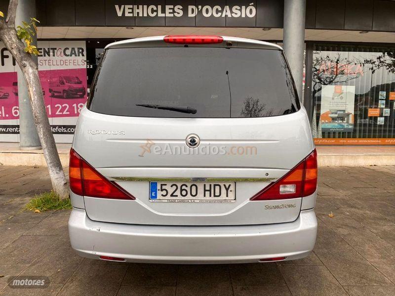 Ssangyong Rodius 270Xdi Premium de 2011 con 142.000 Km por 9.990 EUR. en Barcelona
