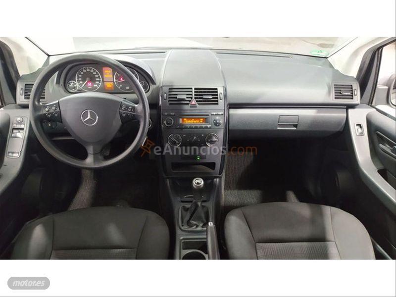 Mercedes Clase A A 160 BE Elegance de 2011 con 99.000 Km por 6.900 EUR. en Madrid