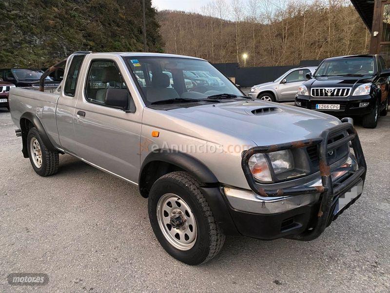 Nissan Pick up 2.5 TD KINGCAB de 2000 con 190.000 Km por 8.900 EUR. en Navarra