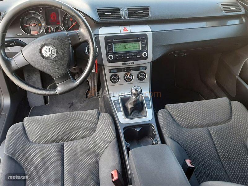 Volkswagen Passat Variant 1.9 TDI Advance de 2006 con 310.000 Km por 3.600 EUR. en Murcia