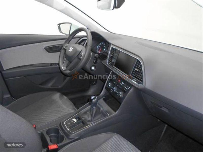 Seat Leon ST 1.6 TDI 85kW 115CV StSp Style de 2019 con 93.775 Km por 15.900 EUR. en Granada