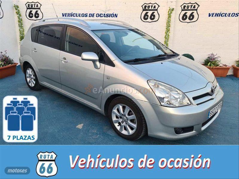 Toyota Corolla Verso 2.0 D4D Luna de 2005 con 319.000 Km por 3.500 EUR. en Madrid