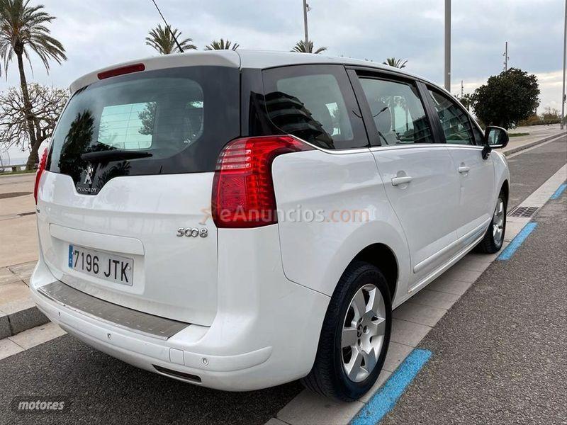 Peugeot 5008 Allure 2.0 BlueHDi 150 FAP de 2016 con 352.000 Km por 6.900 EUR. en Barcelona