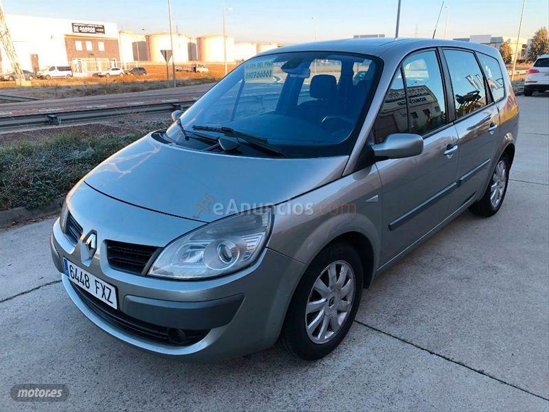Renault Grand Scenic Dynamique 7 plazas 1.9dCi EU4 de 2007 con 300.000 Km por 3.000 EUR. en Valladolid