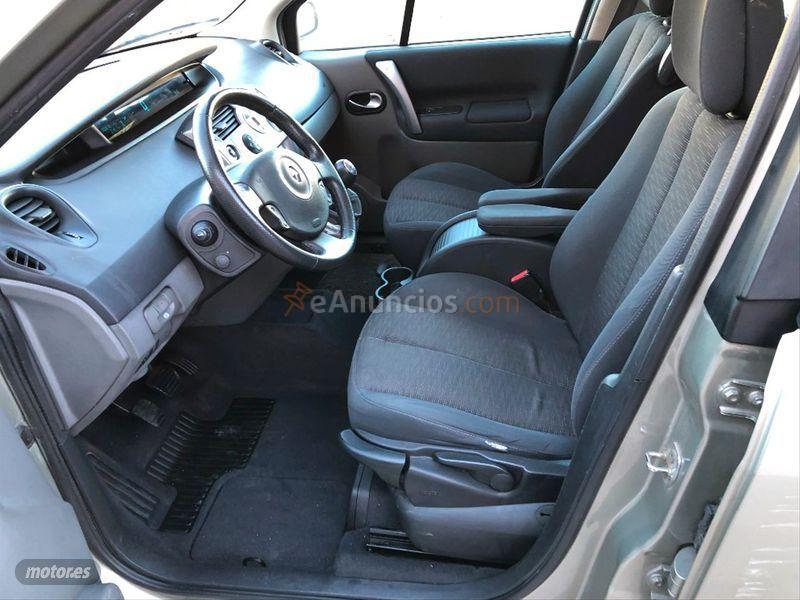 Renault Grand Scenic Dynamique 7 plazas 1.9dCi EU4 de 2007 con 300.000 Km por 3.000 EUR. en Valladolid
