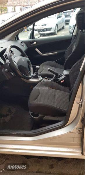 Peugeot 308 SW Confort 1.6 HDI 110cv FAP de 2009 con 200.000 Km por 4.500 EUR. en La Coruna