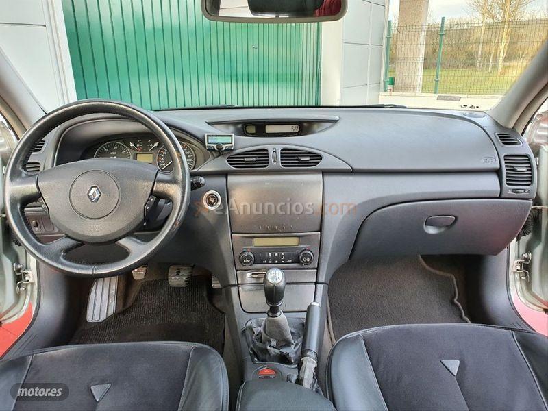 Renault Laguna GRAND TOUR PRIVILEGE 2.2dCi de 2004 con 173.000 Km por 4.500 EUR. en La Coruna