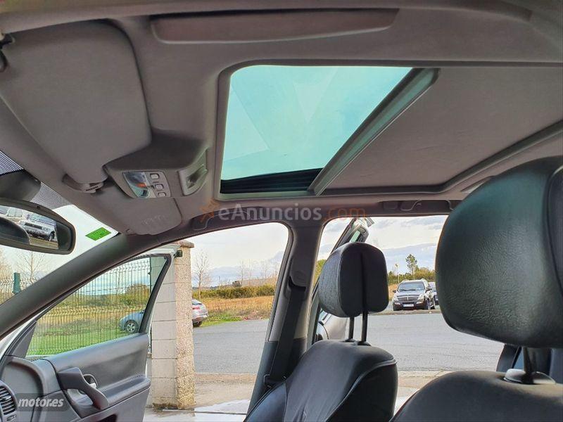 Renault Laguna GRAND TOUR PRIVILEGE 2.2dCi de 2004 con 173.000 Km por 4.500 EUR. en La Coruna