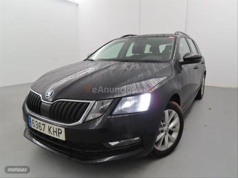 Skoda Octavia Combi 1.6 TDI CR 85KW 115CV Ambition de 2018 con 139.000 Km por 13.999 EUR. en Madrid