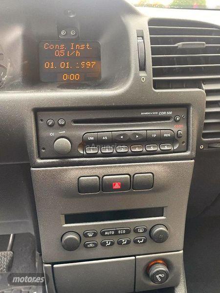 Opel Zafira 2.0 Dti 16v Club de 2005 con 210.000 Km por 2.990 EUR. en Lleida