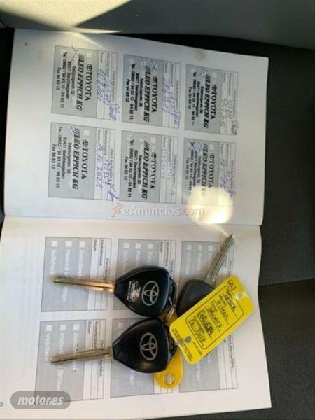 Toyota Hilux 3.0 D4D Cabina Doble VXL de 2012 con 172.000 Km por 24.999 EUR. en Zaragoza