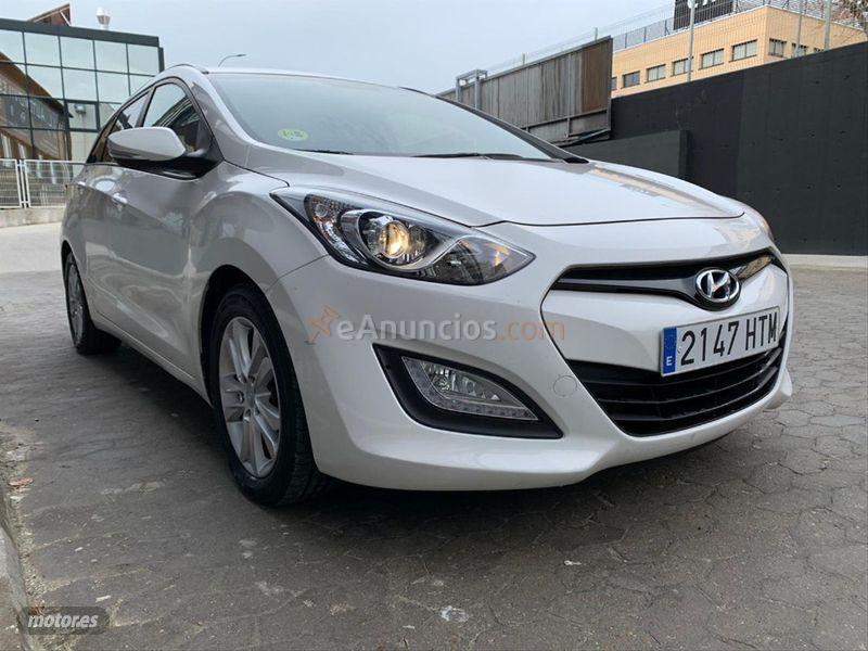 Hyundai i30 CW 1.6 CRDi 110cv Go de 2014 con 60.000 Km por 9.495 EUR. en Madrid