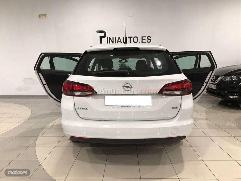 Opel Astra 1.6 CDTi 110 CV Selective ST de 2016 con 78.000 Km por 12.900 EUR. en Madrid