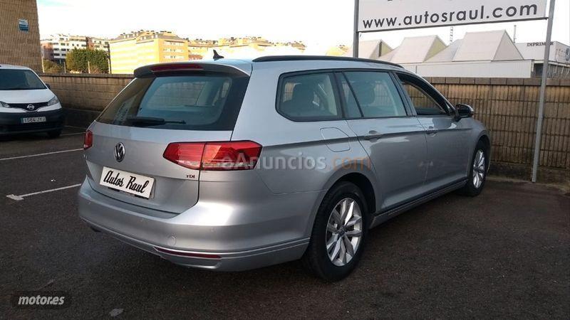 Volkswagen Passat Advance 1.6 TDI 88kW 120CV Variant de 2017 con 156.000 Km por 15.900 EUR. en Cantabria