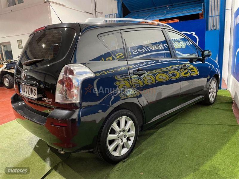 Toyota Corolla Verso 2.2 D4D 136cv Sol de 2006 con 263.911 Km por 3.500 EUR. en Madrid