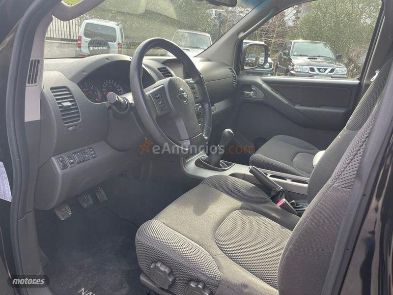Nissan Navara 4X4 Doble Cabina LE Tecnologico de 2008 con 155.000 Km por 16.500 EUR. en Navarra