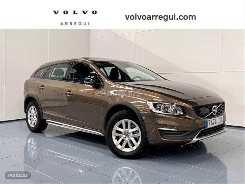 Volvo V 60 2.0 D3 Cross Country de 2017 con 77.800 Km por 22.990 EUR. en Alava