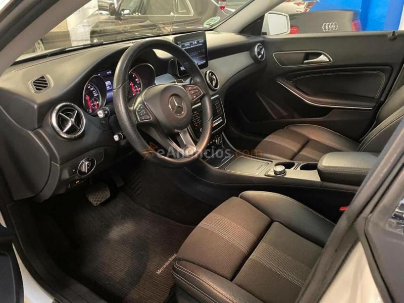 Mercedes CLA 200d Coupé Urban AUT 