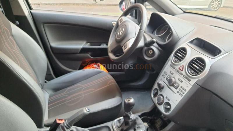 Opel Corsa 1.2 Selective 85cv 