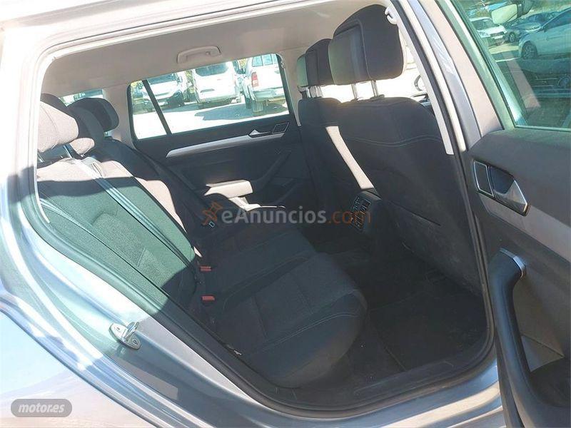 Volkswagen Passat Advance 2.0 TDI 110kW150CV DSG Variant de 2018 con 148.902 Km por 17.900 EUR. en Malaga