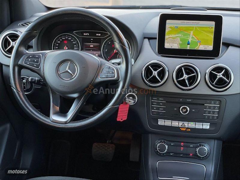 Mercedes Clase B B 200 d Sport de 2015 con 134.000 Km por 17.990 EUR. en Malaga