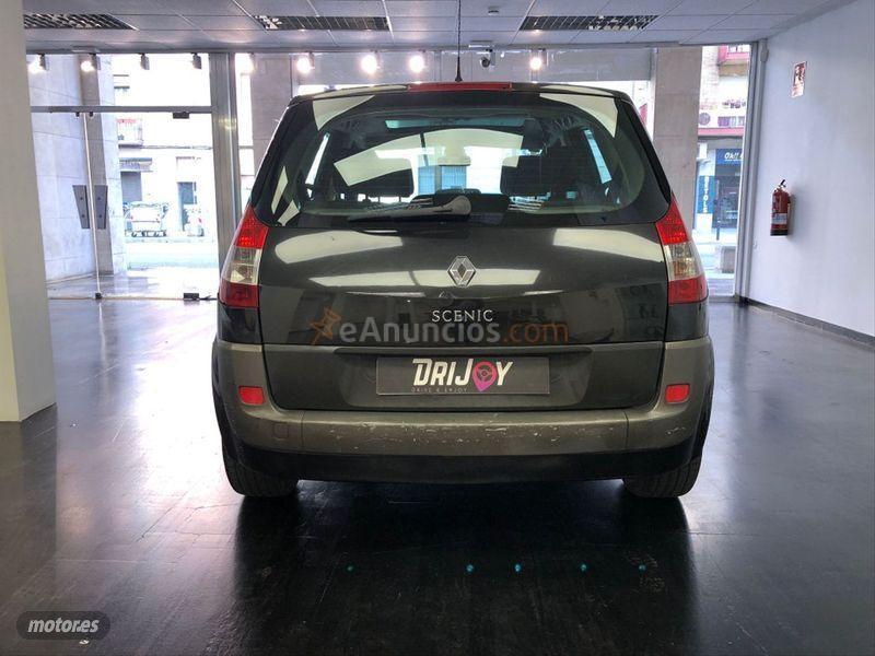Renault Scenic Confort Dynamique 1.6 16V EU4 de 2006 con 110.000 Km por 4.500 EUR. en Barcelona
