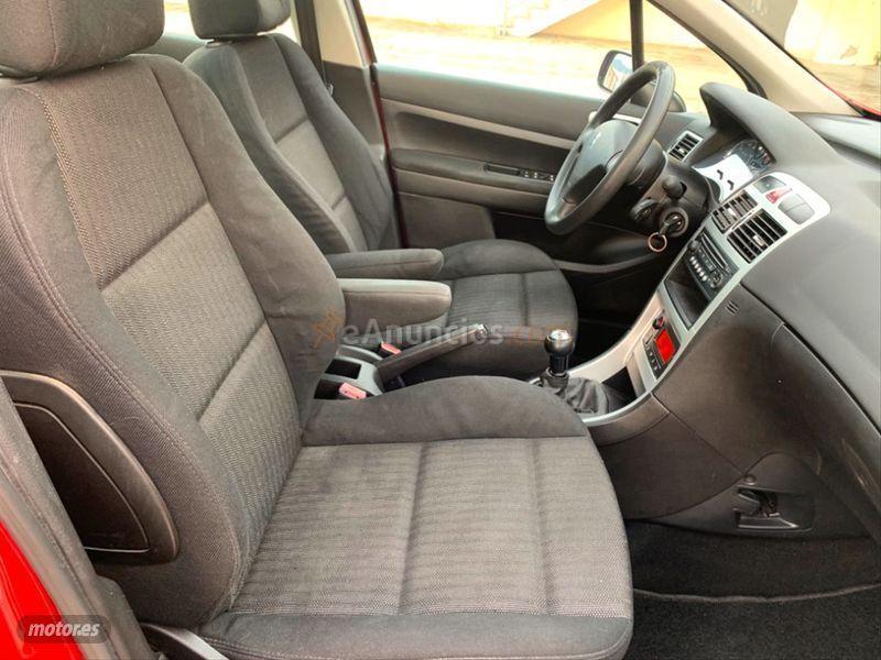 Peugeot 307 SW 1.6 de 2007 con 150.000 Km por 3.500 EUR. en Barcelona