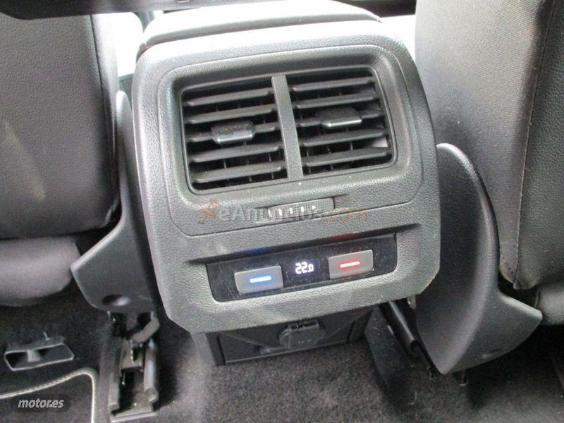 Volkswagen Touran Business 1.6 TDI 85kW 115CV de 2018 con 59.999 Km por 21.900 EUR. en Malaga