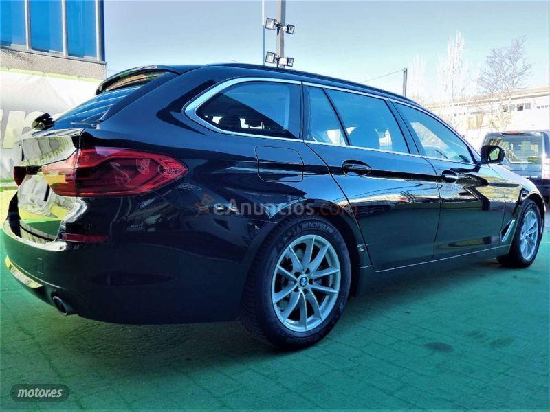 BMW Serie 5 520dA Touring de 2017 con 62.000 Km por 31.990 EUR. en Madrid