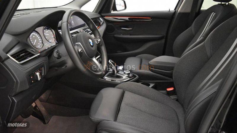 BMW Serie 2 Gran Tourer 218d de 2021 con 15.536 Km por 31.999 EUR. en Madrid