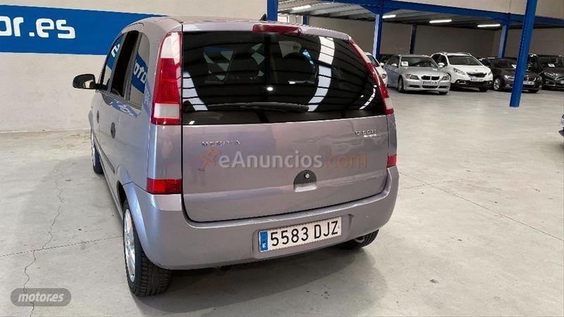 Opel Meriva Enjoy 1.7 CDTi 100 CV de 2007 con 239.000 Km por 3.500 EUR. en Salamanca