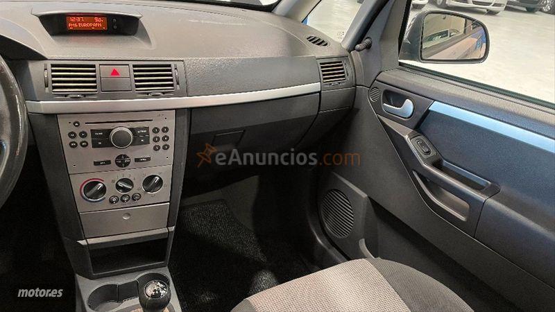 Opel Meriva Enjoy 1.7 CDTi 100 CV de 2007 con 239.000 Km por 3.500 EUR. en Salamanca