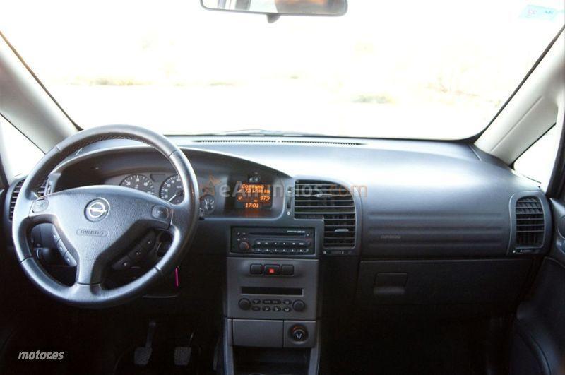 Opel Zafira 2.0 Dti 16v Elegance de 2005 con 184.100 Km por 3.250 EUR. en Murcia