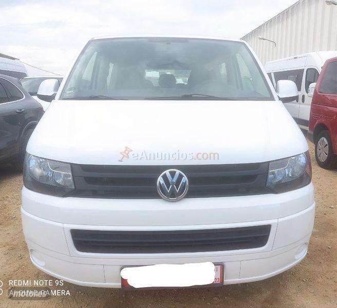 Volkswagen Caravelle Largo 2.0 TDI 102cv Trendline Edition de 2012 con 215.478 Km por 18.499 EUR. en Sevilla