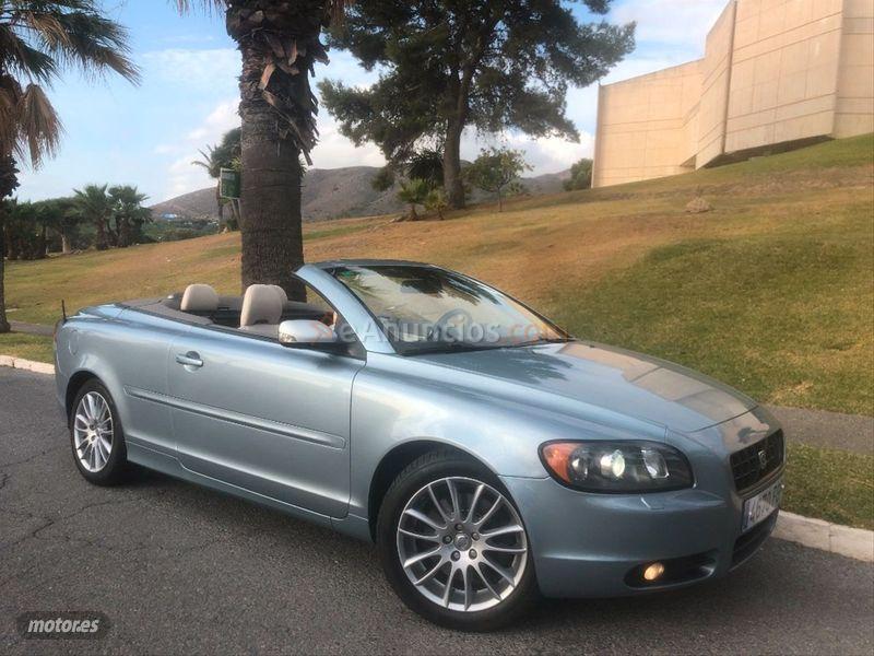 Volvo C 70 2.4 140cv Summum de 2006 con 92.900 Km por 10.900 EUR. en Malaga