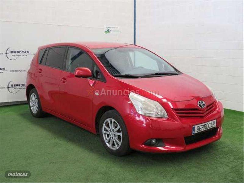 Toyota Verso 2.0 D4D Active 5pl. de 2011 con 220.000 Km por 7.890 EUR. en Sevilla