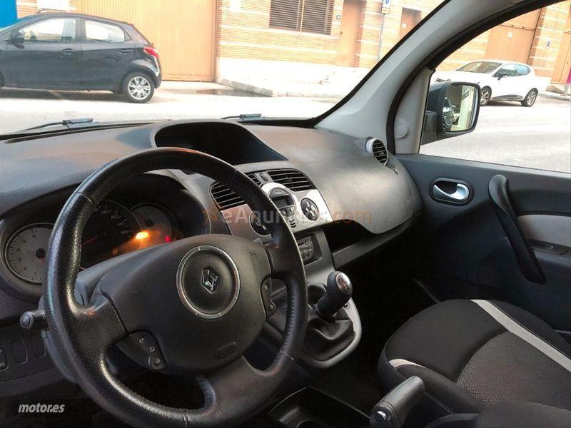 Renault Kangoo Combi Expression 2013 dCi 90 E5 de 2012 con 160.000 Km por 11.900 EUR. en Malaga