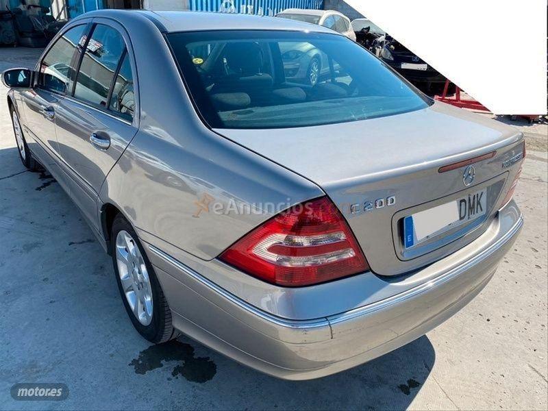 Mercedes Clase C C 200 K ELEGANCE de 2005 con 185.170 Km por 7.999 EUR. en Madrid