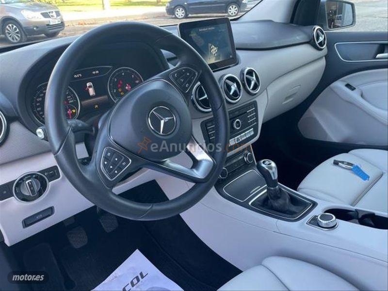 Mercedes Clase B B 180 d de 2017 con 49.800 Km por 20.600 EUR. en Cadiz