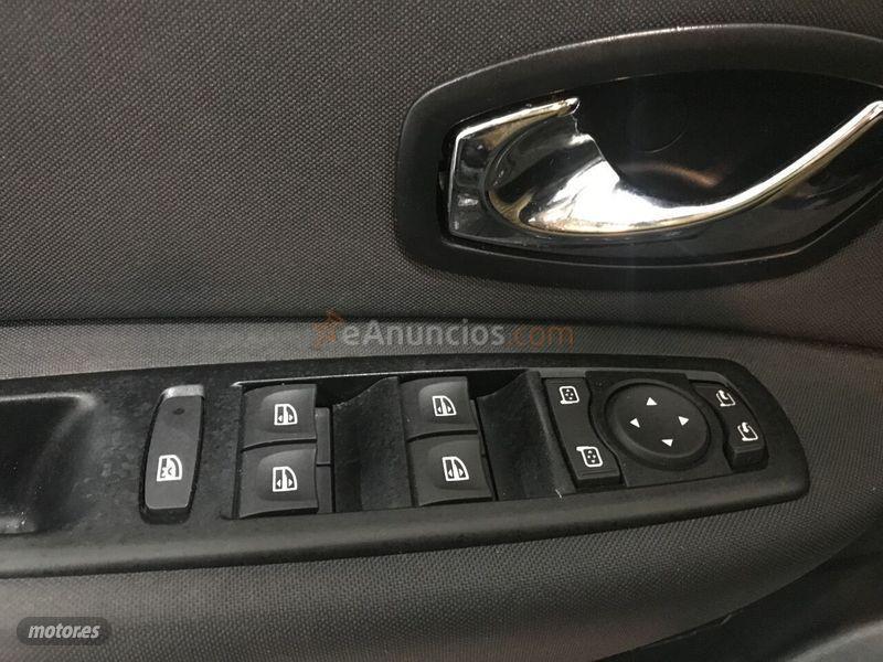 Renault Scenic Limited Energy Tce 115 de 2015 con 61.715 Km por 11.995 EUR. en Barcelona