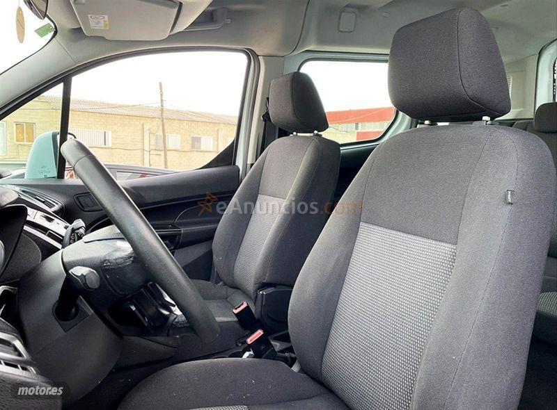 Ford Tourneo Connect Compact 1.6 TDCi 95cv Trend de 2014 con 136.000 Km por 12.990 EUR. en Barcelona